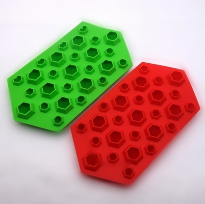 Bandejas pequenas enormes do cubo de gelo, capacidade da cavidade das bandejas 27 do cubo de gelo do divertimento grande