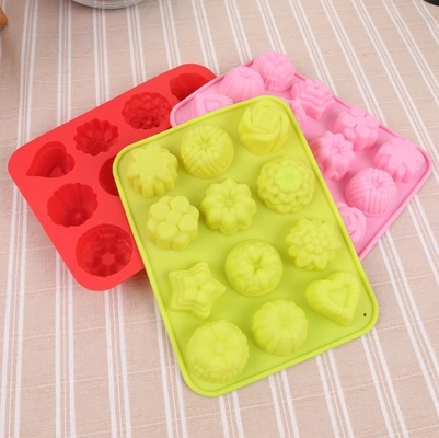 O cubo de gelo do silicone do cocktail da flor molda decorativo 87g de pouco peso