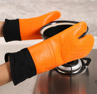 Pares profissionais Lightweigtht das luvas da cozinha do silicone do forno micro-ondas