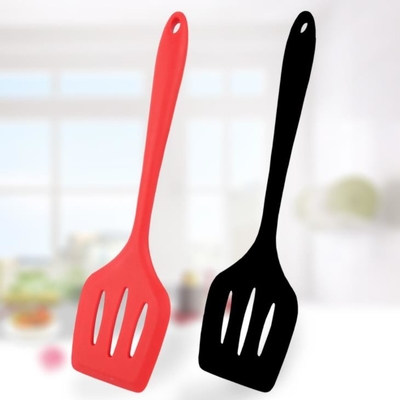 O produto comestível da cor sólida denomina Turner entalhado silicone que cozinha ferramentas