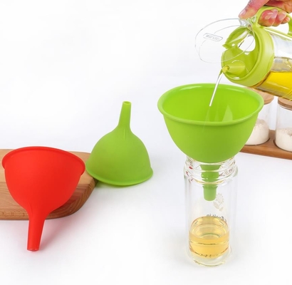 Grandes ferramentas padrão da cozinha do funil do óleo de silicone do produto comestível do funil do tamanho