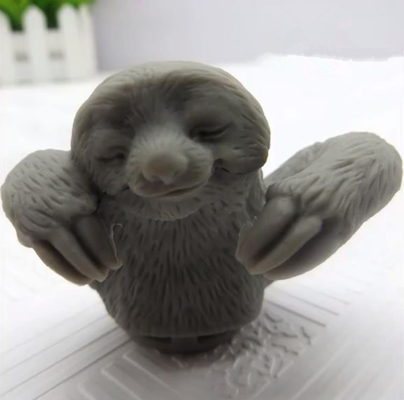 A preguiça animal deu forma ao infuser cinzento BPA do chá do silicone do produto comestível da cor livre