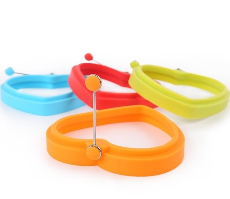 O olhar bonito BPA das ferramentas da cozinha do silicone do coração livra para o café da manhã das crianças da criança