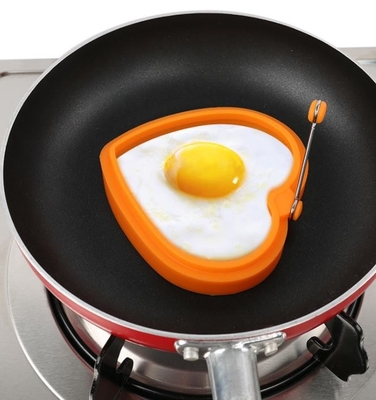 O olhar bonito BPA das ferramentas da cozinha do silicone do coração livra para o café da manhã das crianças da criança