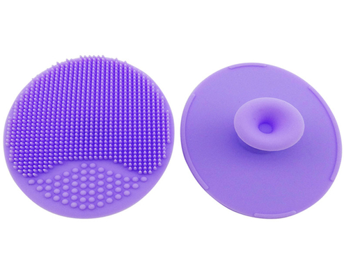 Escova de limpeza facial do silicone oval macio super de FDA para o corpo e a cara