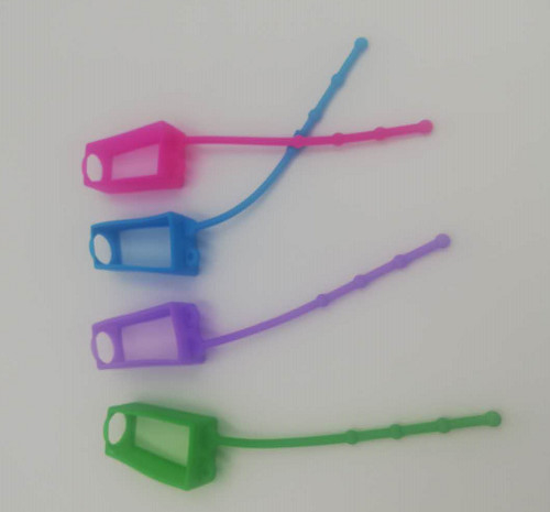 Garrafa rápida do Sanitizer da mão do transporte com cor feita sob encomenda de Pantone dos suportes do silicone