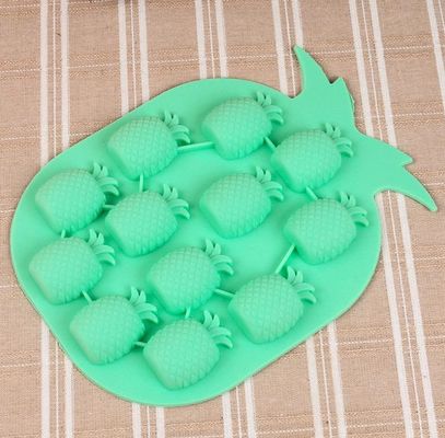 As bandejas impressionantes Bpa do cubo de gelo da novidade de 2 polegadas livram o material não tóxico reusável
